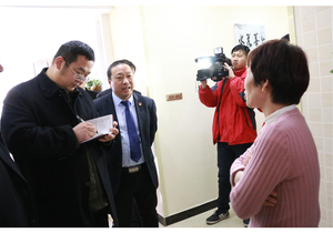 开封市尉氏县清洁供暖工作受到百姓赞誉新华社记者采访中