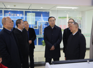 省领导视察企业